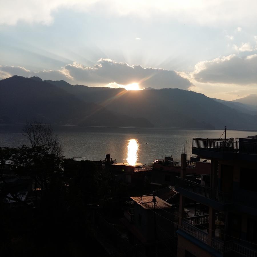 Hotel Bhadrakali Pokhara Inn Exterior photo
